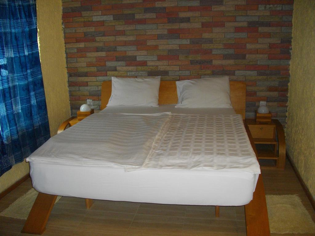 Biriwa Beach Hotel Room photo